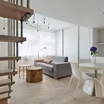 Holeckova 4* Prague