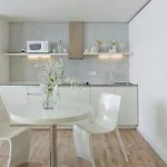 Holeckova 4* Prague