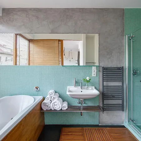 ホテル Holeckova 4*