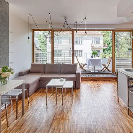 Hotel Holeckova Praga