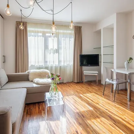 Holeckova 4* Prague